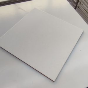 Carrelage céramique blanc