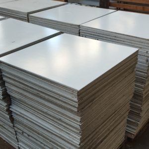 Dalle céramique blanche
